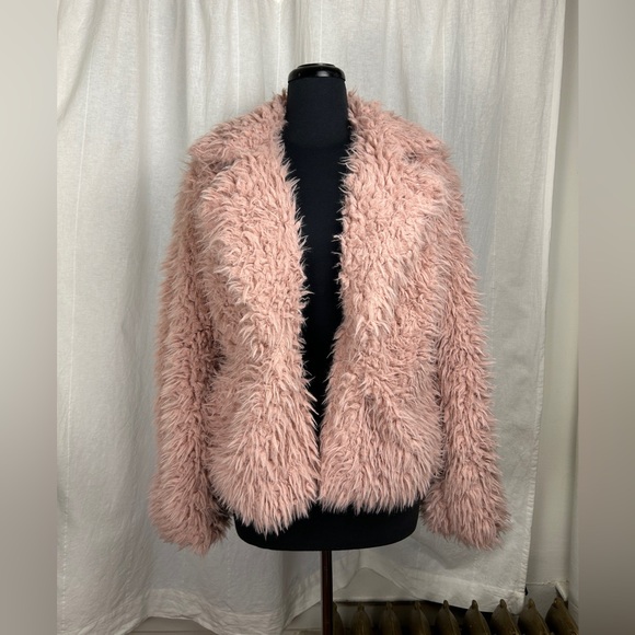 Dusty Rose Faux-Fur Jacket - Picture 2 of 7